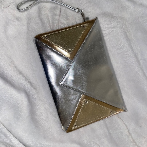 Express clutch - Picture 1 of 5
